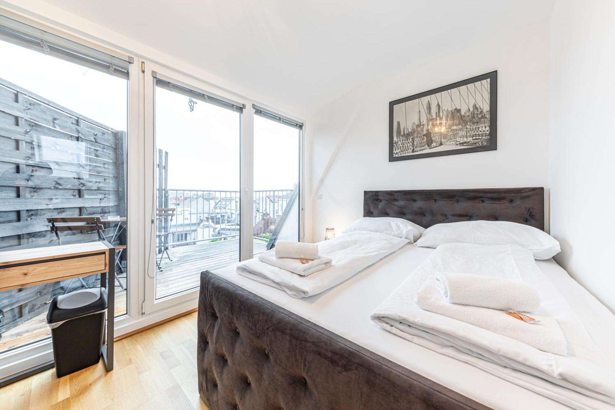 Apartament Penthouse By Jr *