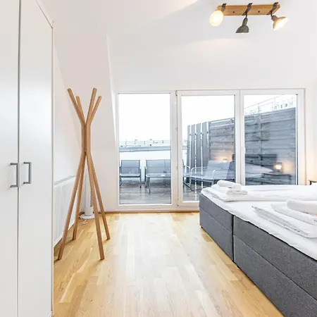 Penthouse Suites By Jr City Apartments Vienna Exterior photo