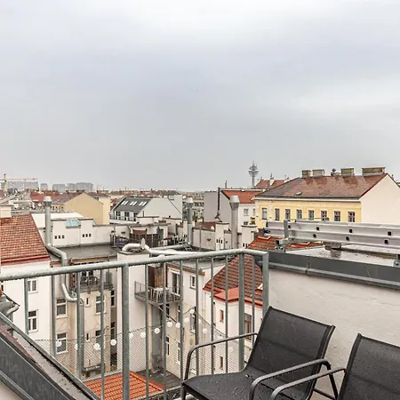 Penthouse Suites By Jr City Apartments Vienna Exterior photo